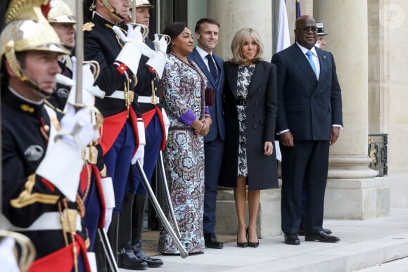 Le président Emmanuel Macron et sa femme la Première Dame Brigitte Macron reçoivent son homologue le président de la République démocratique du Congo Félix Tshisekedi et sa femme la Première Denise Nyakeru Tshisekedi pour un déjeuner de travail au palais de l'Elysée à Paris, France, le 30 avril 2024. © Stéphane Lemouton/Bestimage 