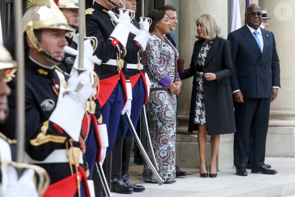 Le président Emmanuel Macron et sa femme la Première Dame Brigitte Macron reçoivent son homologue le président de la République démocratique du Congo Félix Tshisekedi et sa femme la Première Denise Nyakeru Tshisekedi pour un déjeuner de travail au palais de l'Elysée à Paris, France, le 30 avril 2024. © Stéphane Lemouton/Bestimage 