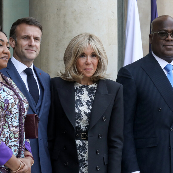 Le président Emmanuel Macron et sa femme la Première Dame Brigitte Macron reçoivent son homologue le président de la République démocratique du Congo Félix Tshisekedi et sa femme la Première Denise Nyakeru Tshisekedi pour un déjeuner de travail au palais de l'Elysée à Paris, France, le 30 avril 2024. © Stéphane Lemouton/Bestimage 