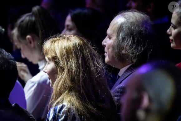 Philippe Katerine (Artiste masculin de l'année) et sa compagne Julie Depardieu - 35ème cérémonie des Victoires de la musique à la Seine musicale de Boulogne-Billancourt, le 14 février 2020. © Cyril Moreau/Bestimage