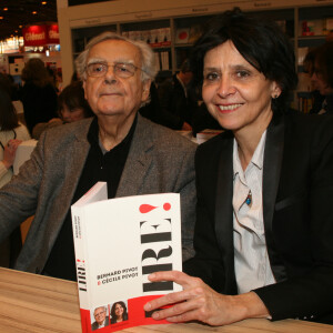 Bernard Pivot était le papa de deux filles
Bernard Pivot et sa fille Cécile Pivot - Salon du livre à la porte de Versailles à Paris 