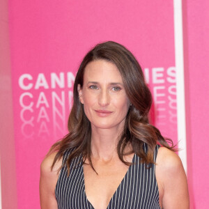 La comédienne est très courtisée car elle incarne une image moderne et engagée de la femme.
Camille Cottin arrive sur le tapis rose lors de la 3e édition de Canneseries - Festival international des séries, le 12 octobre 2020 à Cannes, France. Photo par David Niviere/ABACAPRESS.COM