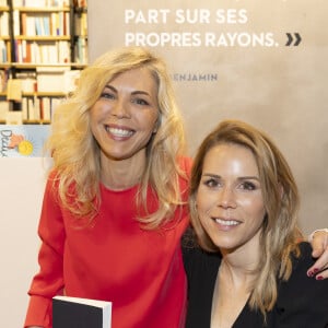 Les deux soeurs se confient aujour'hui sur leurs sensibilités politiques, et elles n'ont pas les mêmes... 
Exclusif - Tiphaine Auzière et sa soeur Laurence Auzière-Jourdan - Soirée littérature à la librairie Le Divan à Paris, animée par M.Carcassonne, et séance de dédicace du livre de Tiphaine Auzière "Assises" aux Editions Stock. Le 20 mars 2024 © Cyril Moreau / Bestimage