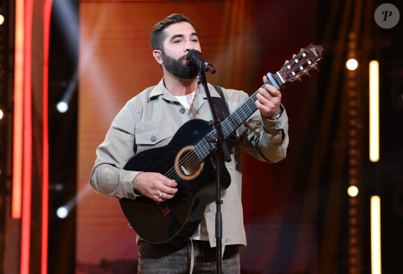 Kendji Girac - Les personnalités se mobilisent lors de la 37ème édition du Téléthon sur le plateau de France 2, avec pour parrain Vianney. Cette année, 80,6 millions de dons ont été promis. Le 9 décembre 2023. © Coadic Guirec / Bestimage