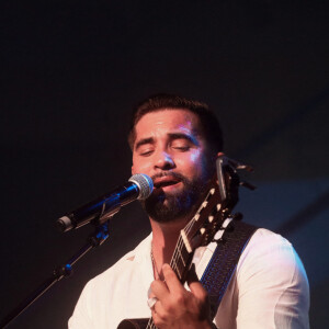 Exclusif - Kendji Girac - Célébration des 10 ans du centre commercial Beaugrenelle à Paris, France. Le 12 octobre 2023. © Christophe Clovis / Bestimage 