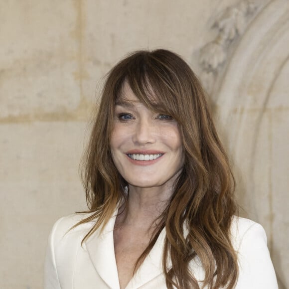 Carla Bruni au photocall du défilé Dior Haute Couture Printemps/Été 2024 dans le cadre de la Fashion Week de Paris (PFW), au musée Rodin à Paris, France, le 22 janvier 2024. © Olivier Borde/Bestimage 