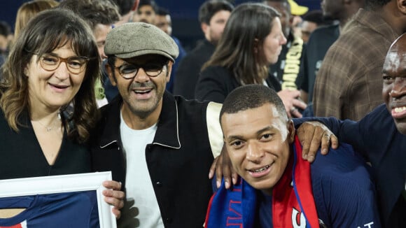 PHOTOS Kylian Mbappé fête son départ du PSG avec son grand ami Jamel Debbouze et son fils Léon, looké en veste en cuir