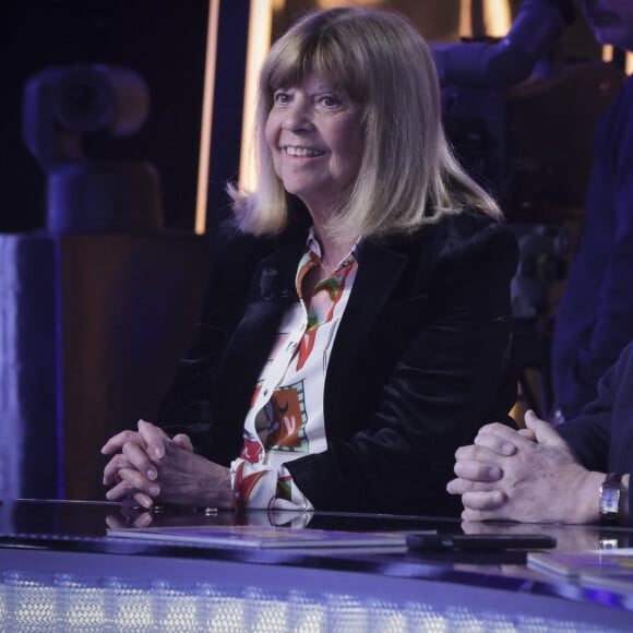 Exclusif - Chantal Goya, Jean-Jacques Debout sur le plateau de l’enregistrement de l’émission « Face à Hanouna » présentée par C.Hanouna et diffusée sur C8 le 27 avril 2024, à Paris, France, le 25 avril 2024. © Jack Tribeca / Bestimage