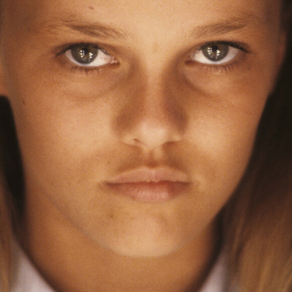 Vanessa Paradis en rendez-vous en juillet 1987 à Paris. © Michel Marizy via Bestimage