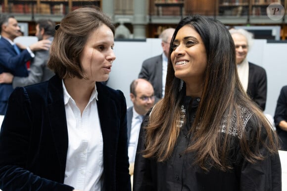 Marie Lebec, Ministre chargée des Relations avec le Parlement et Prisca Thevenot, ministre chargée du Renouveau démocratique, porte-parole du gouvernement - Le président Emmanuel Macron lors de l'hommage national à Maryse Condé à la Bibliothèque Nationale de France (B.N.F) à Paris le 15 avril 2024. © Raphaël Lafargue / Pool / Bestimage 