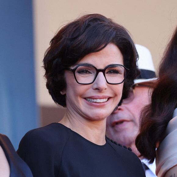 La ministre de la Culture Rachida Dati est une femme de terrain et le prouve actuellement à Cannes. Celle qui a rejoint le gouvernement d'Emmanuel Macron
Rachida Dati - Montée des marches du film " Emilia Perez " lors du 77ème Festival International du Film de Cannes, au Palais des Festivals à Cannes. © Jacovides-Moreau / Bestimage 