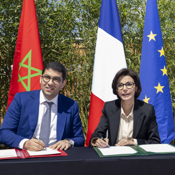 Rachida Dati (ministre de la culture et signe un accord bilatéral de la production Franco-Marocaine sur la plage du CNC lors du 77ème Festival International du Film de Cannes le 18 mai 2024. © Olivier Borde/Bestimage 