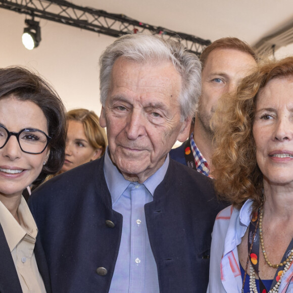 Rachida Dati (ministre de la culture), Costa Gavras et sa femme Michele Ray-Gavras - Rachida Dati prononce un discours sur la défense du cinéma français sur la plage du CNC lors du 77ème Festival International du Film de Cannes le 18 mai 2024. © Olivier Borde/Bestimage 
