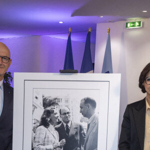 Thierry Frémaux (délégué général du festival de Cannes), Iris Knobloch (présidente du festival de Cannes), Rachida Dati (ministre de la Culture), David Lisnard (maire de cannes) - Inauguration de la plaque de l'auditorium "Philippe Erlanger" au Palais des Festivals lors du 77ème Festival International du Film de Cannes le 18 mai 2024. © Olivier Borde/Bestimage