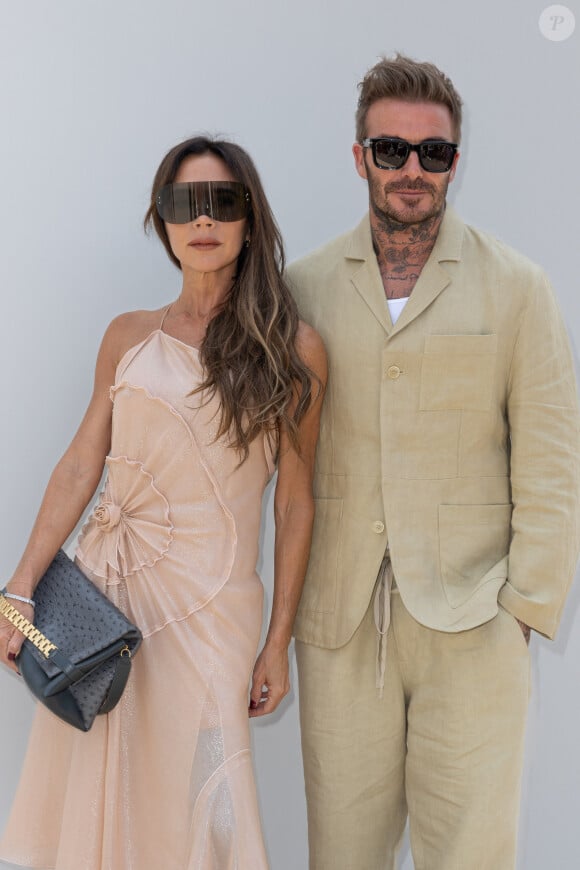  Un régime alimentaire très particulier baptisé "Posh" qui a été suivi pendant une semaine par une journaliste du tabloid Hello!.
David et Victoria Beckham au château de Versailles, France, le 26 juin 2023. © Olivier Borde/Bestimage 