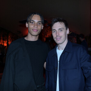 Le fils du prince Albert II de Monaco, Alexandre Grimaldi Coste, était présent à la soirée APM Monaco avec son cousin Louis Ducruet
Alexandre Grimaldi (fils du prince A. II de Monaco), Louis Ducruet - Soirée APM Monaco au restaurant "le Baoli" pour le lancement de la nouvelle collection été APM Monaco lors du 77ème Festival International du Film de Cannes. K. Prette, directrice artistique lance une collection 100% Gold pour cet été avec comme nouvelle égérie de la maison, C. Delevigne. © Rachid Bellak/Bestimage