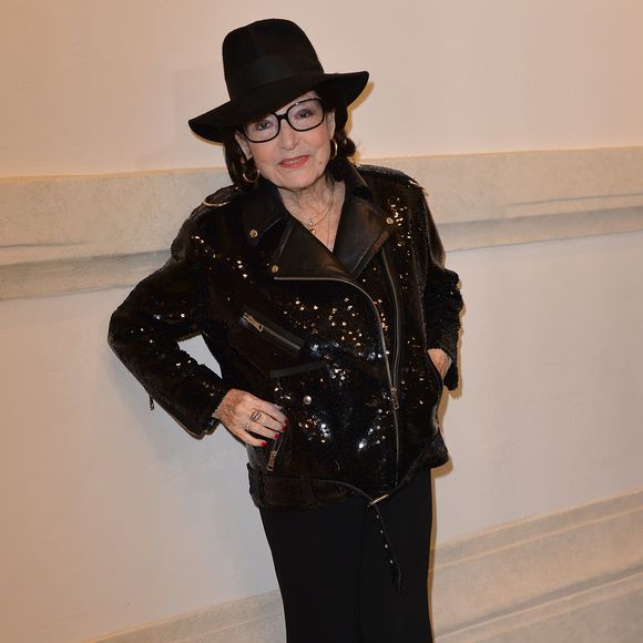 Nana Mouskouri lors du photocall du dernier défilé de mode Haute-Couture printemps-été 2020 "Jean-Paul Gaultier" au théâtre du Châtelet à Paris, France, le 22 janvier 2020. © Veeren-Clovis/Bestimage 