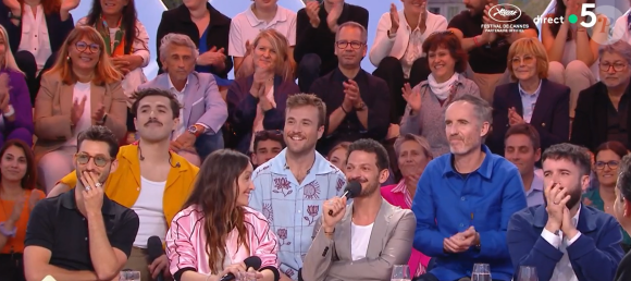 Anne-Elisabeth Lemoine chahutée par un invité dans "C à vous", le 23 mai 2024, Bertrand Chameroy la défend