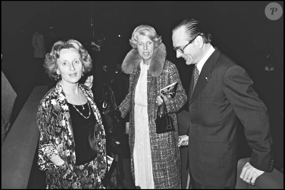 ARCHIVES - Bernadette Chirac, Madame Claude Pompidou et Jacques Chirac en soirée.