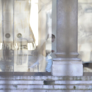 AURELIEN (FILS DE CARLA BRUNI), LE JOUR DU MARIAGE DE SA MERE ET NICOLAS SARKOZY AU PALAIS DE L'ELYSEE  
