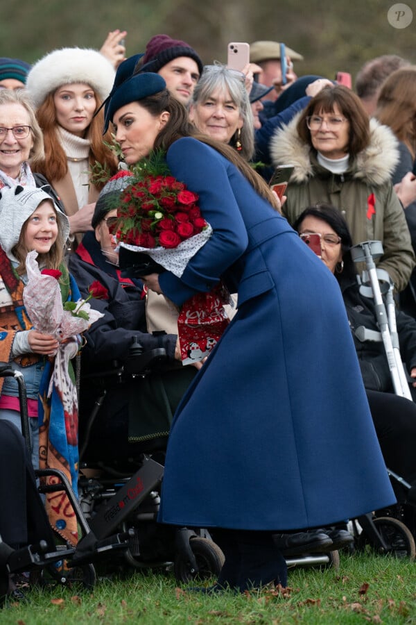 Catherine (Kate) Middleton, Princesa de Gales, Princesa Charlotte de Gales, Mia Tindall: miembros de la familia real británica durante la misa de Navidad de la mañana en la iglesia de Santa María Magdalena en Sandringham, el 25 de diciembre de 2023.