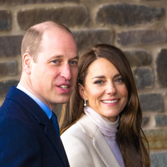 Le prince William, prince de Galles, et Catherine (Kate) Middleton, princesse de Galles, arrivent au centre de loisirs et de remise en forme Aberavon à Port Talbot, pour rencontrer les communautés locales et découvrir comment le sport et l'exercice peuvent favoriser la santé mentale et le bien-être. Le 28 février 2023. Sur place, ils ont participé à un cours de spinning. 