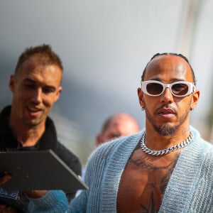 Lewis Hamilton, (GRB) AMG Mercedes Ineos arrive au Grand Prix de Monaco, du 23-26 mai 2024 pour le Championnat du monde de Formule 1, le 23 mai 2024. © Federico Basile/IPA via ZUMA Press/Bestimage