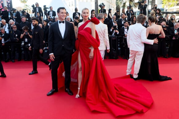 Wincent Weiss, Lena Gercke - Montée des marches pour la cérémonie de clôture du 77ème Festival International du Film de Cannes au Palais des Festivals à Cannes. Le 25 mai 2024 © Christophe Clovis / Bestimage 