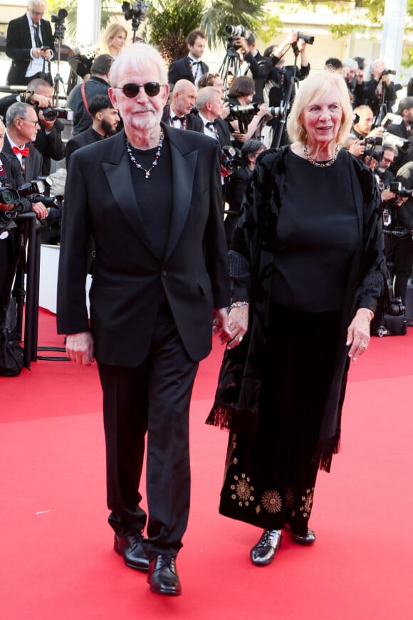 Walter Murch et sa femme Aggie - Montée des marches pour la cérémonie de clôture du 77ème Festival International du Film de Cannes au Palais des Festivals à Cannes. Le 25 mai 2024 © Christophe Clovis / Bestimage 