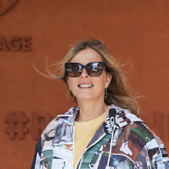 Karin Viard au village lors des Internationaux de France de tennis de Roland Garros 2024, à Paris, France, le 26 mai 2024. © Jacovides-Moreau/Bestimage