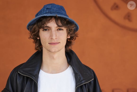 Schneider Vassili, beau-frère de Virginie Efira, au village lors des Internationaux de France de tennis de Roland Garros 2024, à Paris, France, le 26 mai 2024. © Jacovides-Moreau/Bestimage