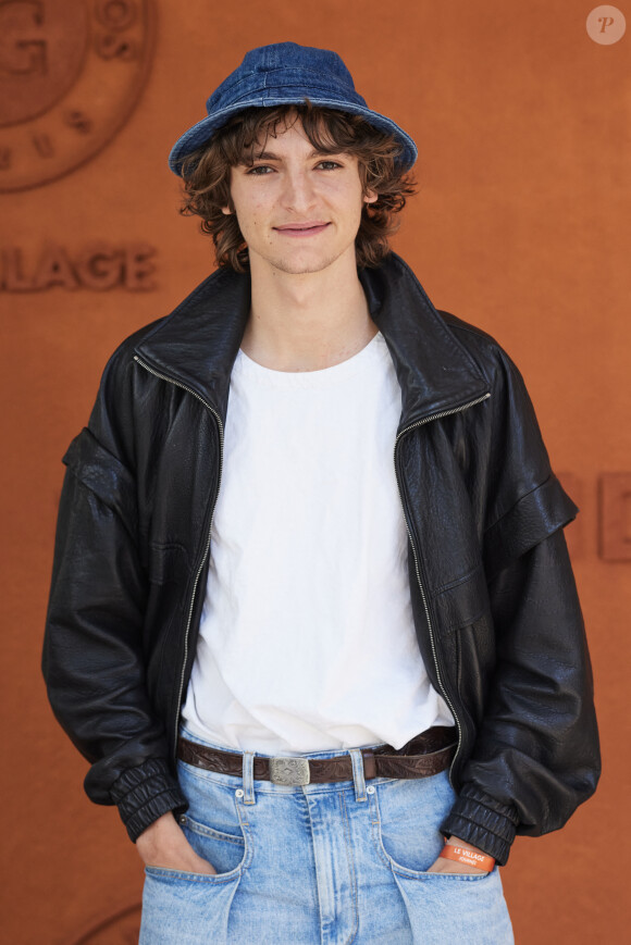 Schneider Vassili au village lors des Internationaux de France de tennis de Roland Garros 2024, à Paris, le 26 mai 2024. © Jacovides-Moreau/Bestimage