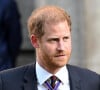 L'emploi du temps surchargé du roi pour ne pas voir Harry lors de sa dernière venue à Londres serait un leurre
Le prince Harry, duc de Sussex arrive à la célébration du 10ème anniversaire des Invictus Games, en la cathédrale Saint-Paul à Londres. Venu sans sa femme et ses enfants, il ne rencontrera pas son père qui lutte actuellement contre un cancer. © Zahu/Backgrid UK/Bestimage 