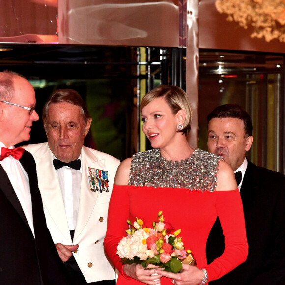 Le prince Albert II de Monaco et la princesse Charlène durant la soirée de gala du 81ème Grand Prix de Formule 1 de Monaco, salle des Etoiles du Sporting de Monaco, le 26 mai 2024. Cette soirée met à l'honneur le vainqueur du Grand Prix, le monégasque Charles Leclerc. © Bruno Bebert/Bestimage 