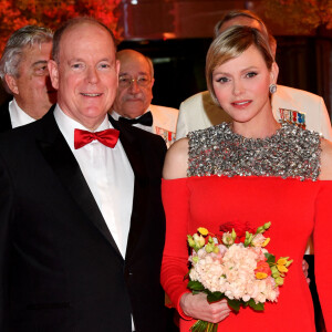 Week-end chargé pour Albert et Charlene de Monaco !
Le prince Albert II de Monaco et la princesse Charlène durant la soirée de gala du 81ème Grand Prix de Formule 1 de Monaco, salle des Etoiles du Sporting de Monaco. Cette soirée met à l'honneur le vainqueur du Grand Prix, le monégasque Charles Leclerc. © Bruno Bebert/Bestimage 