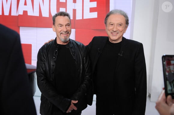 Exclusif - Florent Pagny et Michel Drucker - Enregistrement de l'émission Vivement dimanche au studio Gabriel à Paris, le 10 novembre 2023, présentée par M.Drucker et diffusée le 26 novembre 2023 sur France 3. © Guillaume Gaffiot / Bestimage 