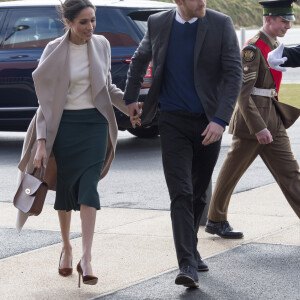 Le prince Harry et Meghan Markle visitent le centre Eikon à Belfast le 23 mars 2018. 