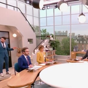 Afin de redynamiser sa matinale, TF1 a remanié l'équipe de "Bonjour !"
L'équipe de "Bonjour !"