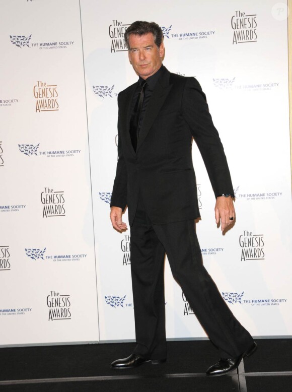 Pierce Brosnan, à l'occasion de la 24e cérémonie des Genesis Awards, qui s'est tenue au Beverly Hilton Hotel de Los Angeles, le 20 mars 2010.