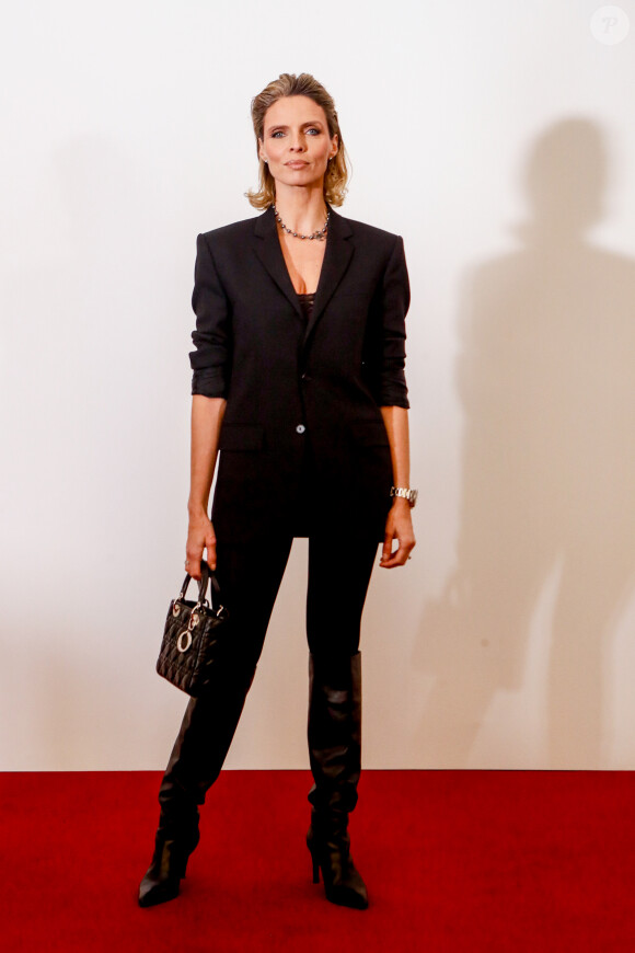 Sylvie Tellier au photocall du défilé Stéphane Rolland Haute Couture Printemps/Été dans le cadre de la Fashion Week de Paris (PFW) à la Salle Pleyel, à Paris, France © Christophe Clovis/Bestimage