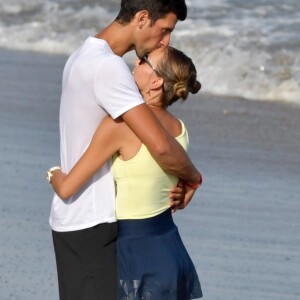 Novak Djokovic passe ses vacances avec sa femme Jelena et ses enfants Stefan et Tara sur une plage de Marbella en Espagne le 1er aout 2019. 