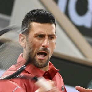 Novak Djokovic (SRB) Vs Roberto Carballes Baena (ESP) lors du deuxième tour hommes des Internationaux de France de Tennis de Roland Garros 2024 à Paris, France, le 30 mai 2024. © Michael Baucher/Panoramic/Bestimage 