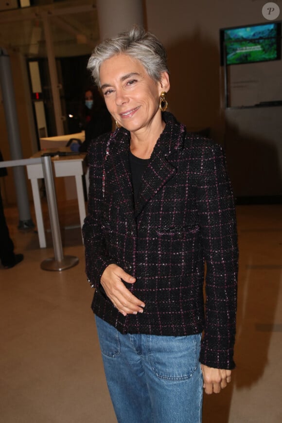 Elle s'est souvenue du jour de son adoption
Elisabeth Quin - Dîner des Amis du Musée d'Art Moderne à Paris, France, le 18 Octobre 2022. © Bertrand Rindoff / BestImage