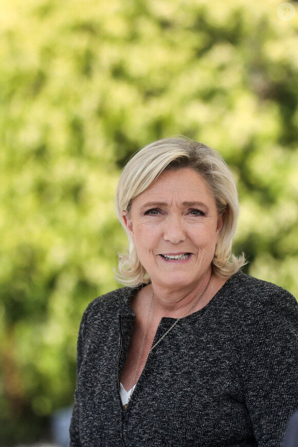 Marine Le Pen - Le Premier ministre préside la cérémonie d'honneurs funèbres militaires au Major Xavier Salou et au Maréchal des logis-chef Nicolas Molinari, à Maisons-Alfort, banlieue de Paris, le 24 mai 2024. © Stéphane Lemouton / Bestimage 