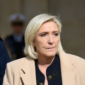 Marine Le Pen - Hommage national pour l'amiral Philippe de Gaulle dans la cour d'honneur de l'Hôtel National des Invalides à Paris. Le 20 mars 2024. © Jacques Witt / Pool / Bestimage 