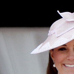La famille royale participe à la tradition annuelle du Trooping the Colour, également connu sous le nom de "The Queen's Birthday Parade", à Londres, au Royaume-Uni, le 15 juin 2013. La reine a été rejointe par d'autres membres de la famille royale, dont Kate Middleton, très enceinte. Photo par Andrew Parsons/i-Images/PCN/ABACAPRESS.COM