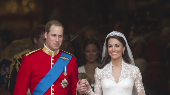 Le prince William et Kate Middleton copiés par un célèbre couple pour leur fastueux mariage ? Ce détail immanquable qui en dit long !