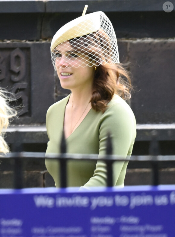 La princesse Eugenie d'York - Mariage du duc de Westminster, Hugh Grosvenor, et Olivia Henson en la cathédrale de Chester. Le 7 juin © Justin Goff / Bestimage 