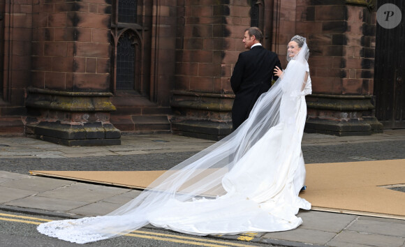 Rupert Henson et sa fille Olivia Henson - Mariage du duc de Westminster, Hugh Grosvenor, et Olivia Henson en la cathédrale de Chester. Le 7 juin © Justin Goff / Bestimage 