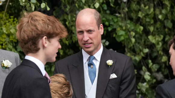 Dé à Coudre En Porcelaine Fine Birchcroft - Édition Prince William Et Famille De Noël 2020 - Fabriqué à Stoke-on-Trent
